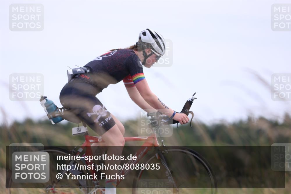 22.06.2025 - Viking Triathlon Yannick Fuchs http://msf.ph/oto/8088035 22.06.2025 13:13:31 Radfahren 251, 263, 353, 480 meine-sportfotos.de