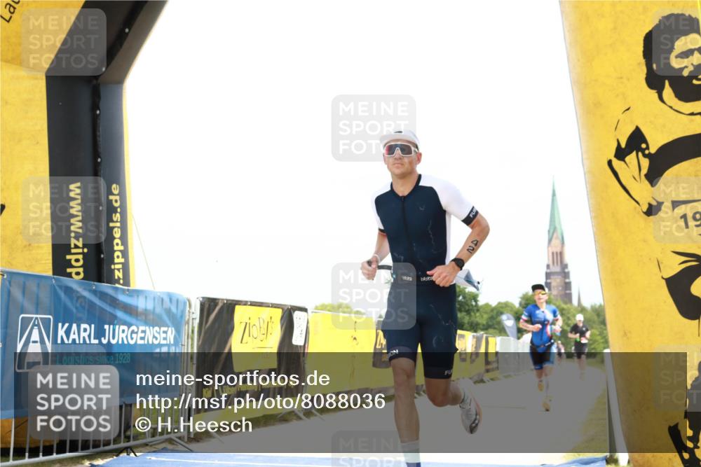 22.06.2025 - Viking Triathlon H.Heesch http://msf.ph/oto/8088036 22.06.2025 13:11:09 Laufen 42, 137, 351, 455 meine-sportfotos.de