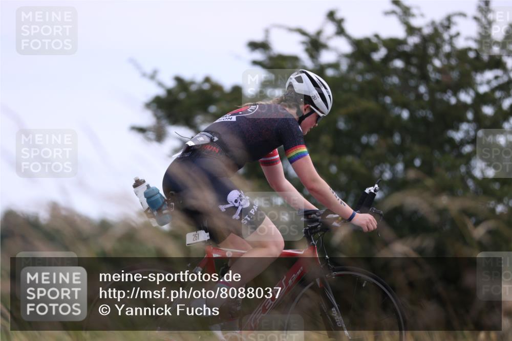 22.06.2025 - Viking Triathlon Yannick Fuchs http://msf.ph/oto/8088037 22.06.2025 13:13:31 Radfahren 251, 263, 353, 480 meine-sportfotos.de