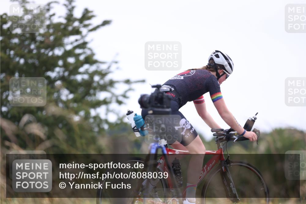 22.06.2025 - Viking Triathlon Yannick Fuchs http://msf.ph/oto/8088039 22.06.2025 13:13:32 Radfahren 251, 263, 353, 480 meine-sportfotos.de