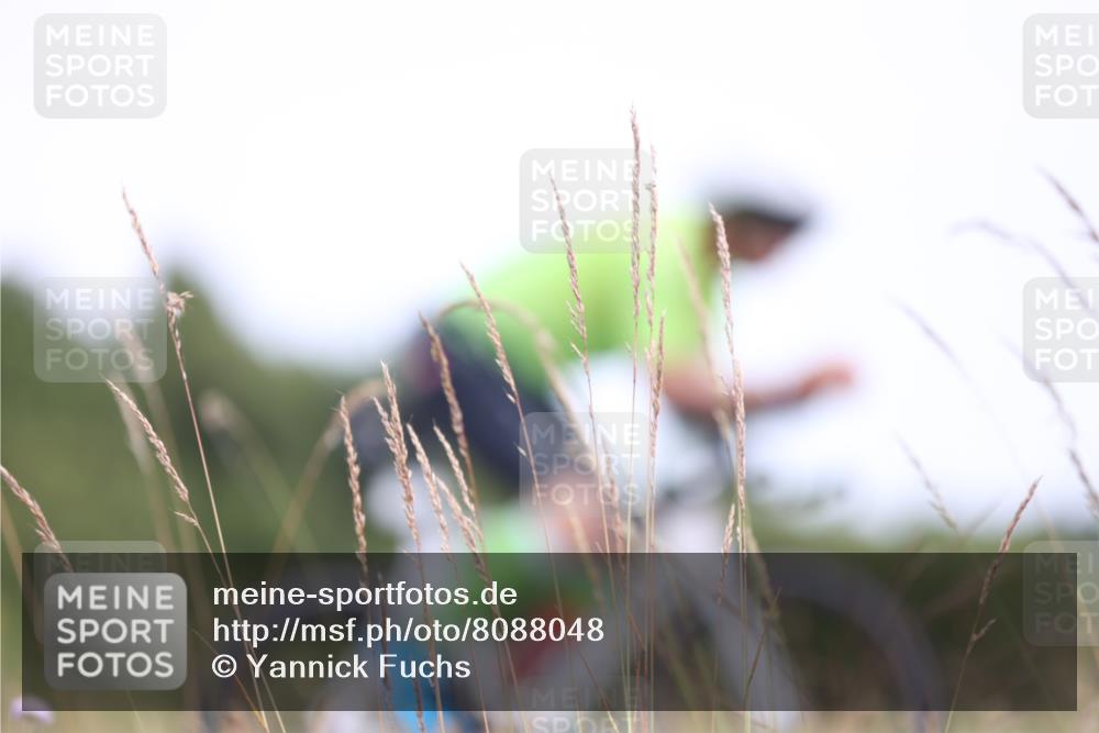 22.06.2025 - Viking Triathlon Yannick Fuchs http://msf.ph/oto/8088048 22.06.2025 13:13:36 Radfahren 251, 263, 353 meine-sportfotos.de