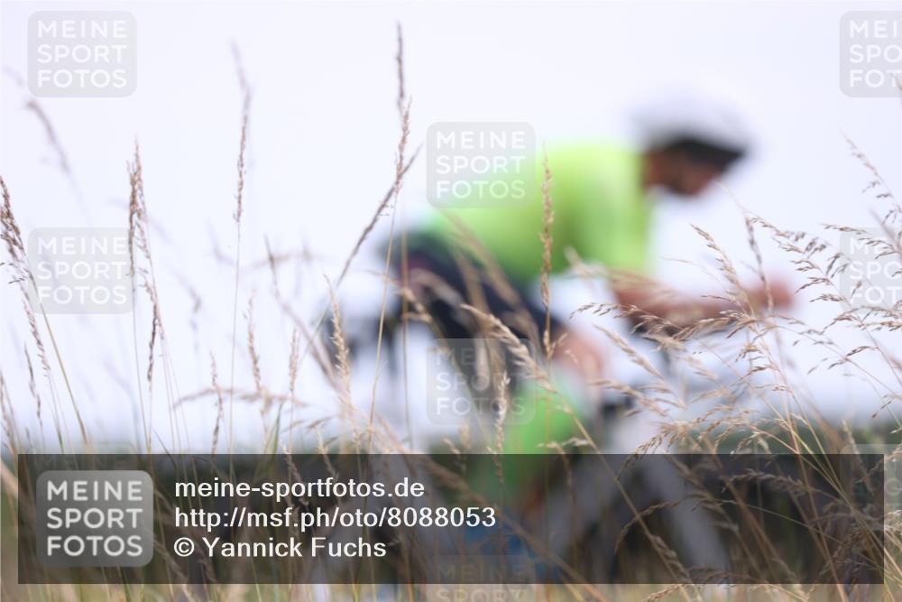 22.06.2025 - Viking Triathlon Yannick Fuchs http://msf.ph/oto/8088053 22.06.2025 13:13:37 Radfahren 263, 353 meine-sportfotos.de