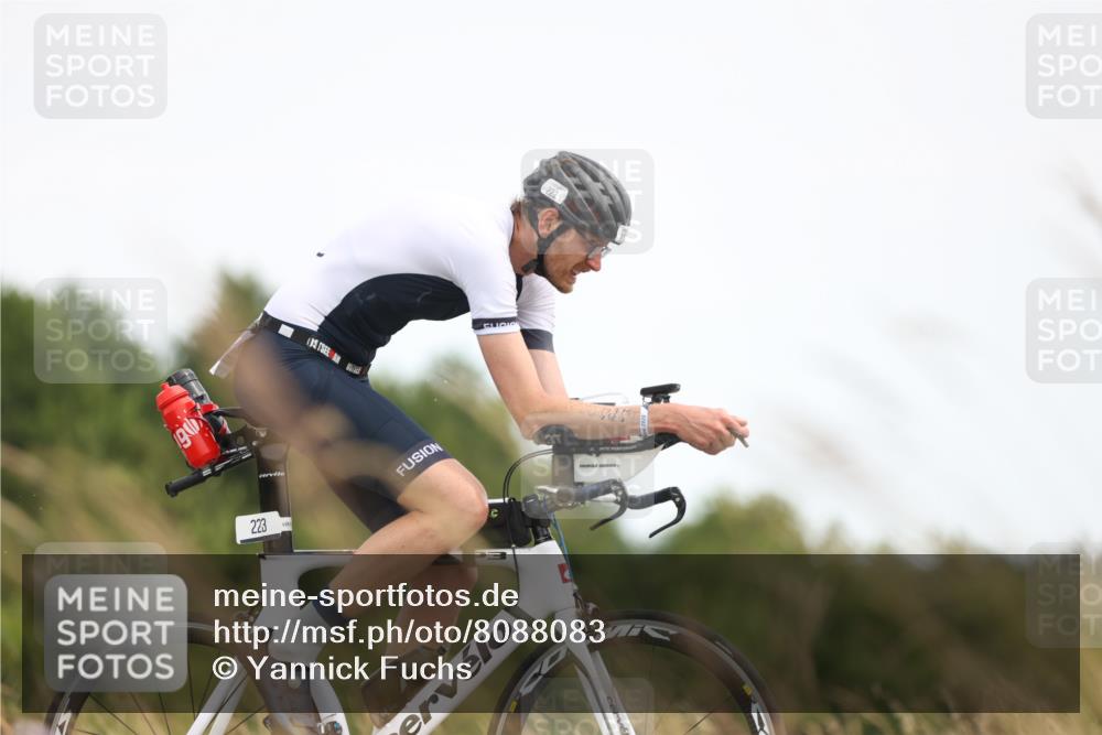22.06.2025 - Viking Triathlon Yannick Fuchs http://msf.ph/oto/8088083 22.06.2025 13:13:51 Radfahren 223, 326, 465 meine-sportfotos.de