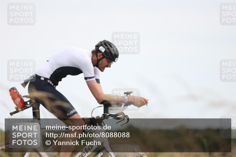 22.06.2025 - Viking Triathlon Yannick Fuchs http://msf.ph/oto/8088088 22.06.2025 13:13:52 Radfahren 223, 326, 465 meine-sportfotos.de