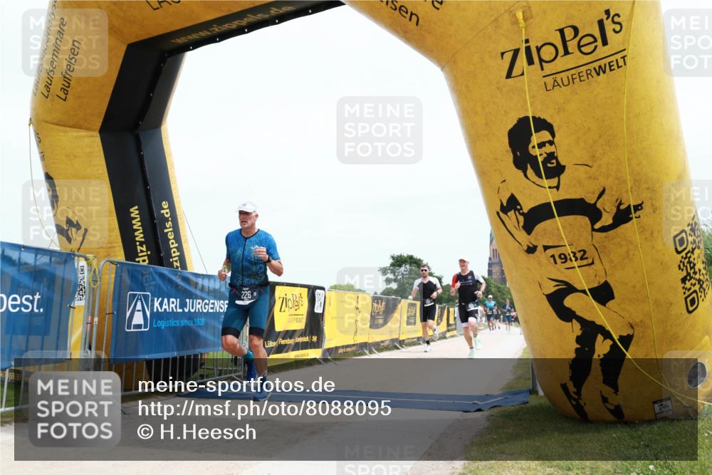 22.06.2025 - Viking Triathlon H.Heesch http://msf.ph/oto/8088095 22.06.2025 13:13:15 Laufen 226, 233, 300, 610 meine-sportfotos.de