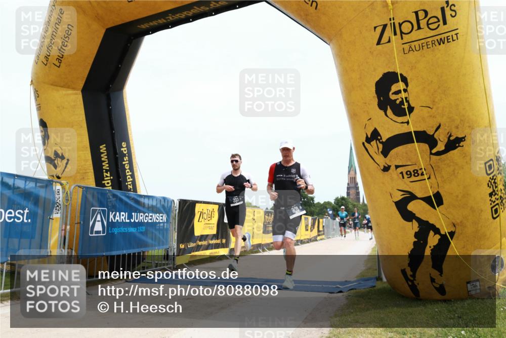 22.06.2025 - Viking Triathlon H.Heesch http://msf.ph/oto/8088098 22.06.2025 13:13:16 Laufen 226, 233, 300 meine-sportfotos.de