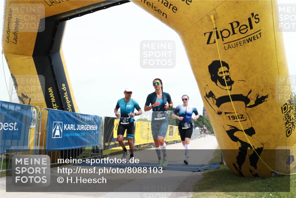 22.06.2025 - Viking Triathlon H.Heesch http://msf.ph/oto/8088103 22.06.2025 13:13:22 Laufen 233, 300, 398, 451, 551 meine-sportfotos.de