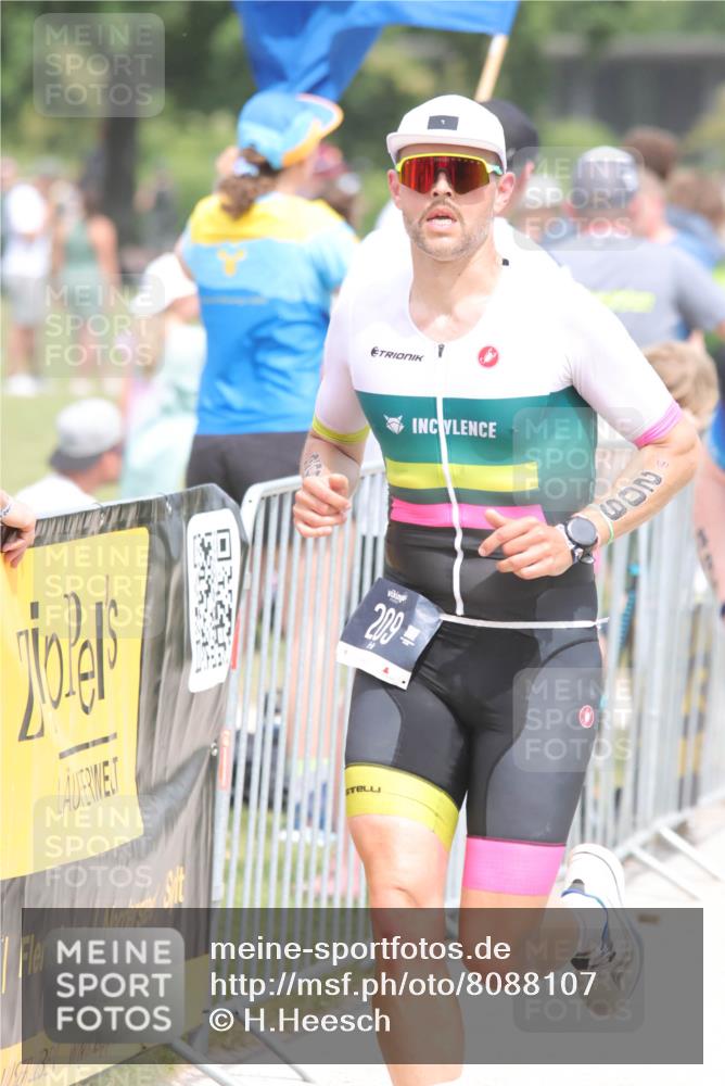 22.06.2025 - Viking Triathlon H.Heesch http://msf.ph/oto/8088107 22.06.2025 14:55:00 Laufen 209, 437 meine-sportfotos.de