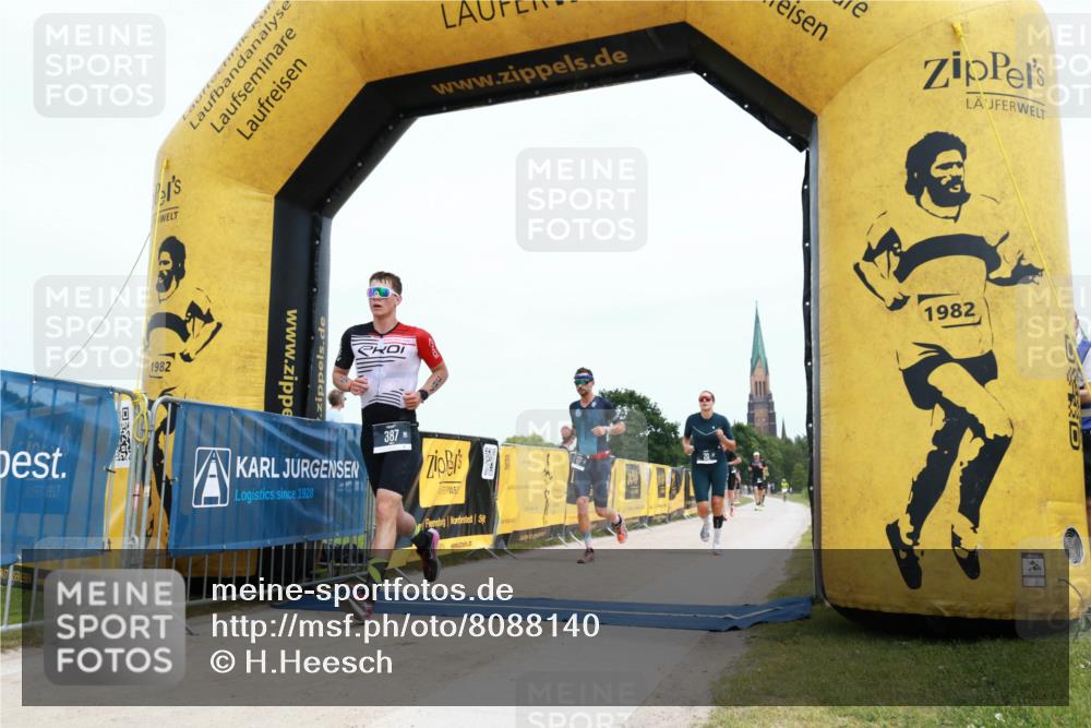 22.06.2025 - Viking Triathlon H.Heesch http://msf.ph/oto/8088140 22.06.2025 13:13:59 Laufen 20, 177, 387 meine-sportfotos.de