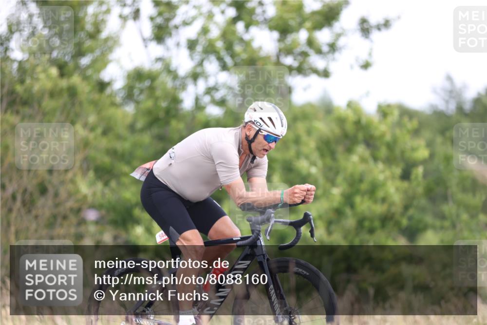 22.06.2025 - Viking Triathlon Yannick Fuchs http://msf.ph/oto/8088160 22.06.2025 13:14:12 Radfahren 165, 644 meine-sportfotos.de