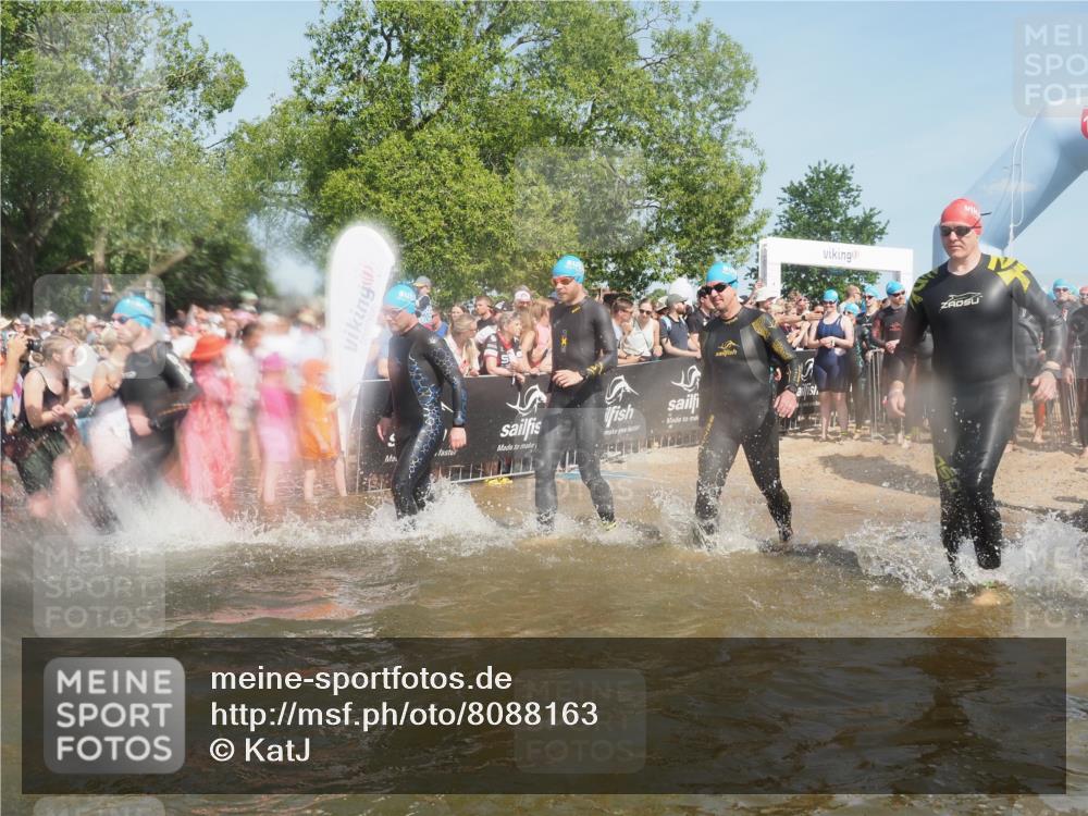22.06.2025 - Viking Triathlon KatJ http://msf.ph/oto/8088163 22.06.2025 10:08:14 Schwimmen 37, 51, 106, 116, 133, 140, 206, 222, 225, 268, 364, 378, 403, 406, 410, 422, 466, 480, 543, 638 meine-sportfotos.de