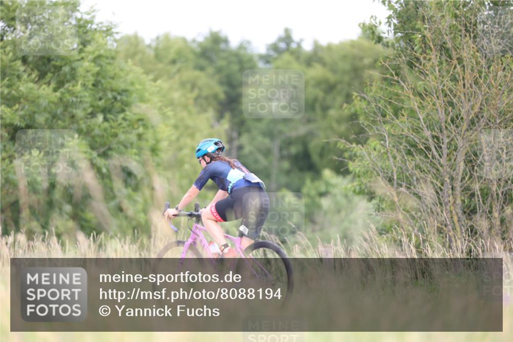 22.06.2025 - Viking Triathlon Yannick Fuchs http://msf.ph/oto/8088194 22.06.2025 13:14:16 Radfahren 165, 219, 644 meine-sportfotos.de