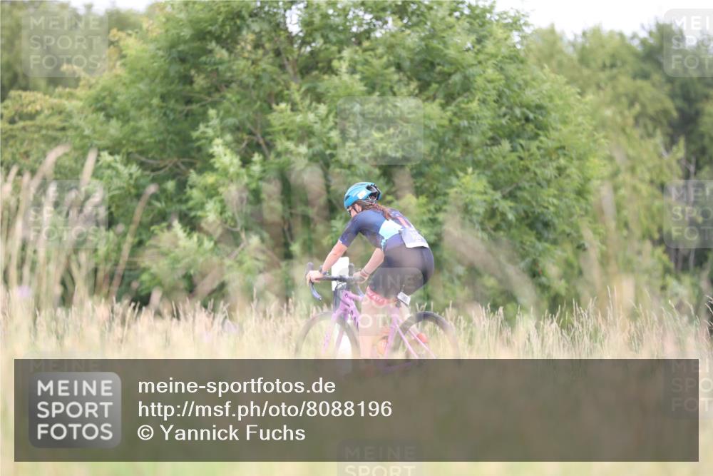 22.06.2025 - Viking Triathlon Yannick Fuchs http://msf.ph/oto/8088196 22.06.2025 13:14:17 Radfahren 219, 644 meine-sportfotos.de