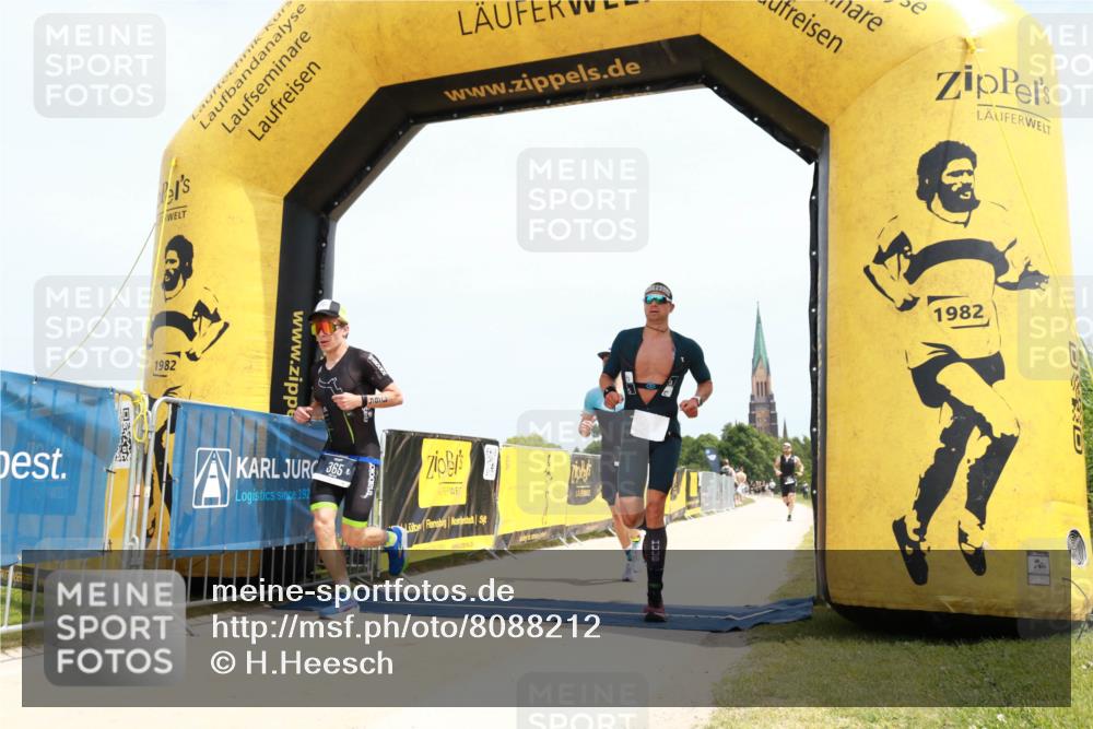 22.06.2025 - Viking Triathlon H.Heesch http://msf.ph/oto/8088212 22.06.2025 13:15:25 Laufen 81, 134, 228, 232, 365 meine-sportfotos.de