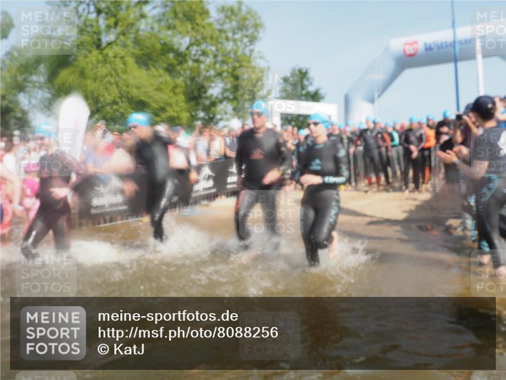 22.06.2025 - Viking Triathlon KatJ http://msf.ph/oto/8088256 22.06.2025 10:08:19 Schwimmen 37, 69, 97, 106, 116, 133, 140, 222, 225, 364, 403, 406, 410, 518, 638 meine-sportfotos.de