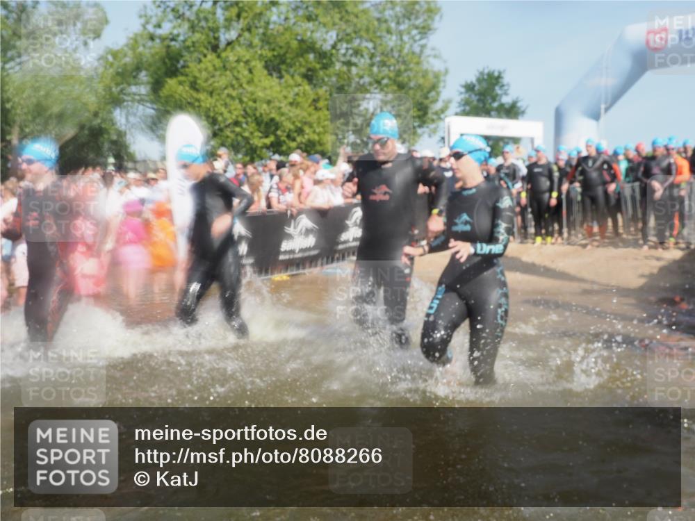 22.06.2025 - Viking Triathlon KatJ http://msf.ph/oto/8088266 22.06.2025 10:08:20 Schwimmen 37, 48, 69, 97, 133, 140, 222, 225, 364, 403, 406, 410, 499, 518, 638 meine-sportfotos.de
