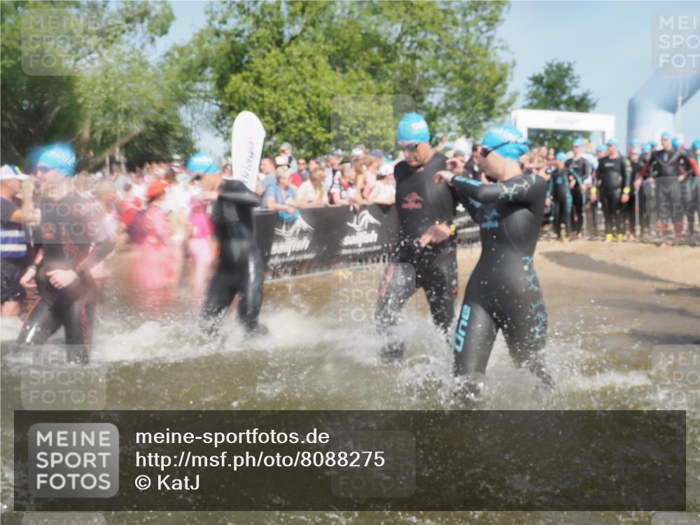 22.06.2025 - Viking Triathlon KatJ http://msf.ph/oto/8088275 22.06.2025 10:08:20 Schwimmen 37, 48, 69, 97, 133, 140, 222, 225, 364, 403, 406, 410, 499, 518, 638 meine-sportfotos.de
