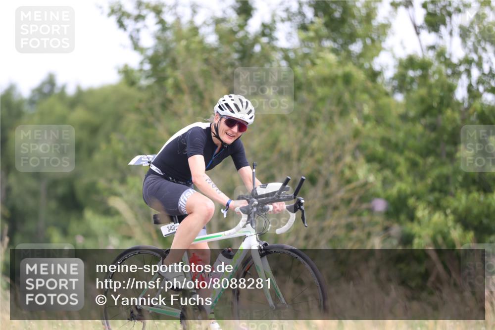 22.06.2025 - Viking Triathlon Yannick Fuchs http://msf.ph/oto/8088281 22.06.2025 13:14:51 Radfahren 103, 343 meine-sportfotos.de