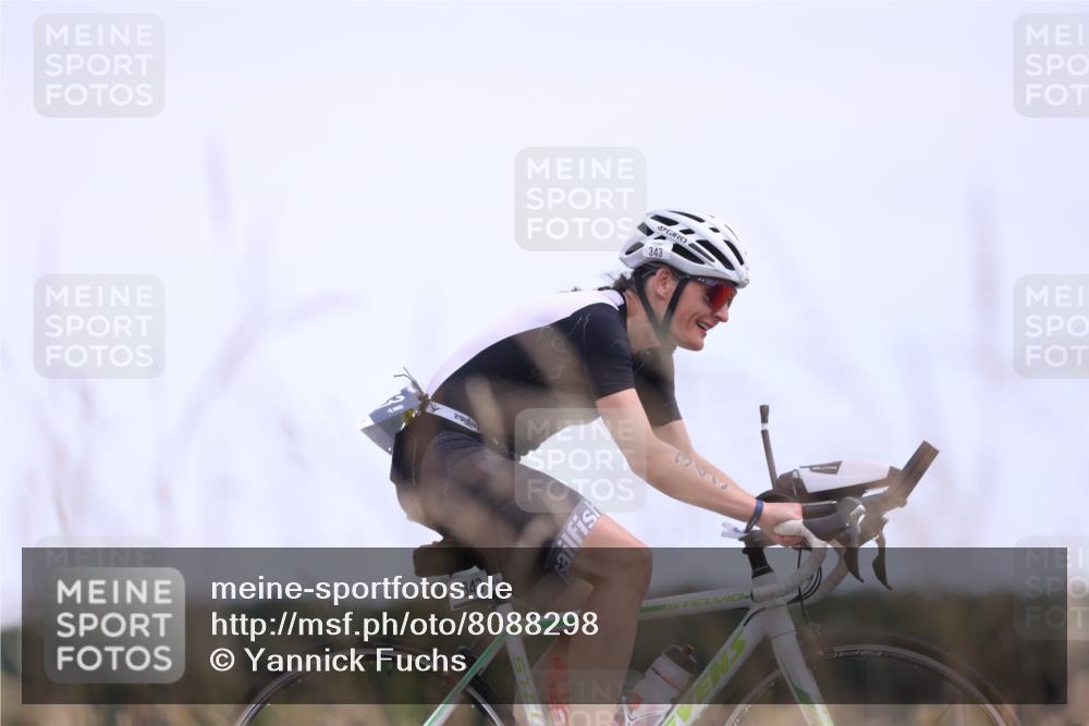 22.06.2025 - Viking Triathlon Yannick Fuchs http://msf.ph/oto/8088298 22.06.2025 13:14:52 Radfahren 343 meine-sportfotos.de