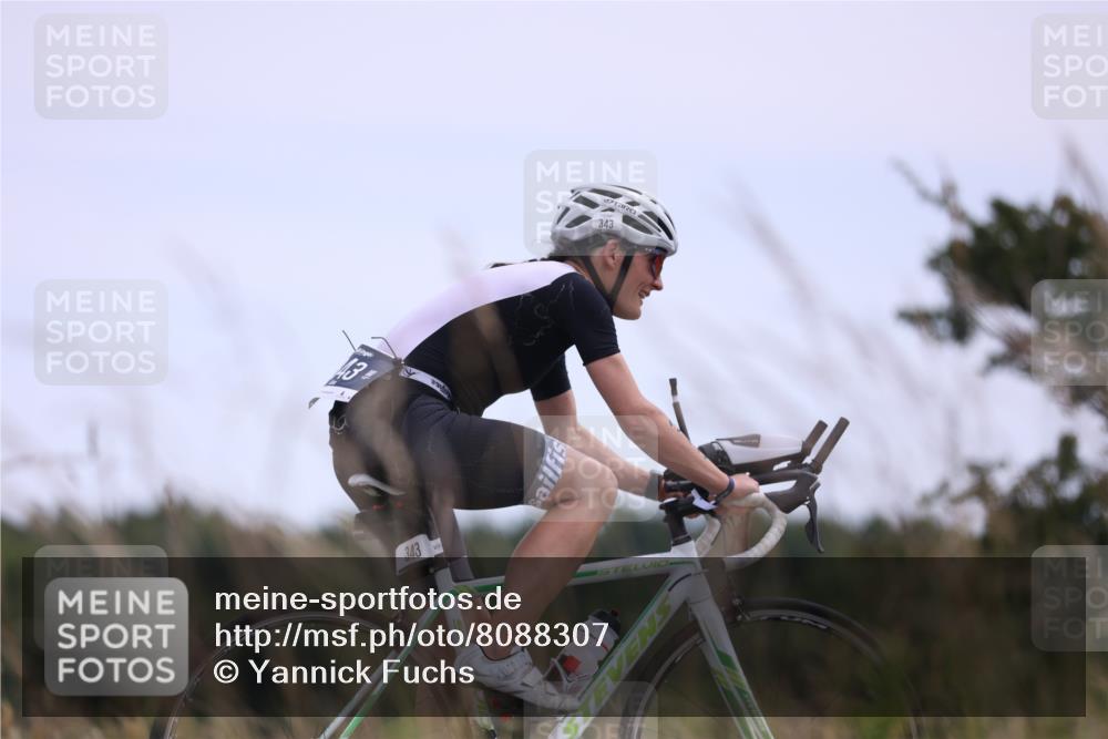 22.06.2025 - Viking Triathlon Yannick Fuchs http://msf.ph/oto/8088307 22.06.2025 13:14:53 Radfahren 343 meine-sportfotos.de