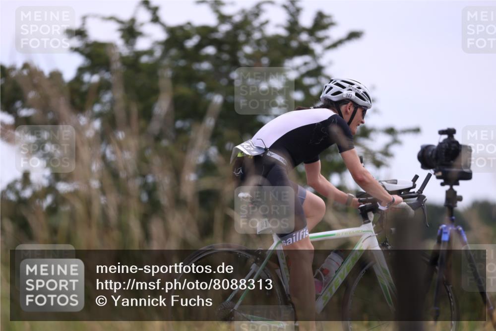 22.06.2025 - Viking Triathlon Yannick Fuchs http://msf.ph/oto/8088313 22.06.2025 13:14:53 Radfahren 343 meine-sportfotos.de