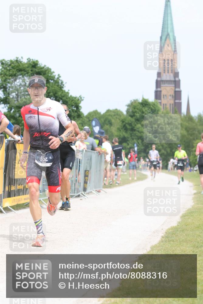 22.06.2025 - Viking Triathlon H.Heesch http://msf.ph/oto/8088316 22.06.2025 14:56:24 Laufen 78, 88, 267, 352 meine-sportfotos.de