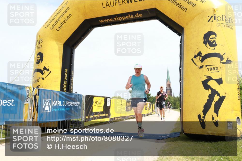22.06.2025 - Viking Triathlon H.Heesch http://msf.ph/oto/8088327 22.06.2025 13:16:59 Laufen 264, 443, 617 meine-sportfotos.de