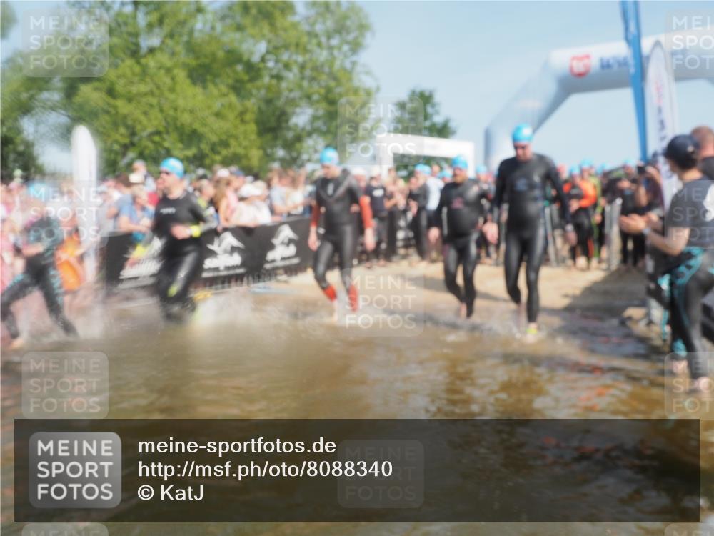 22.06.2025 - Viking Triathlon KatJ http://msf.ph/oto/8088340 22.06.2025 10:08:25 Schwimmen 37, 48, 69, 97, 133, 140, 222, 360, 364, 472, 481, 490, 499, 518, 542 meine-sportfotos.de