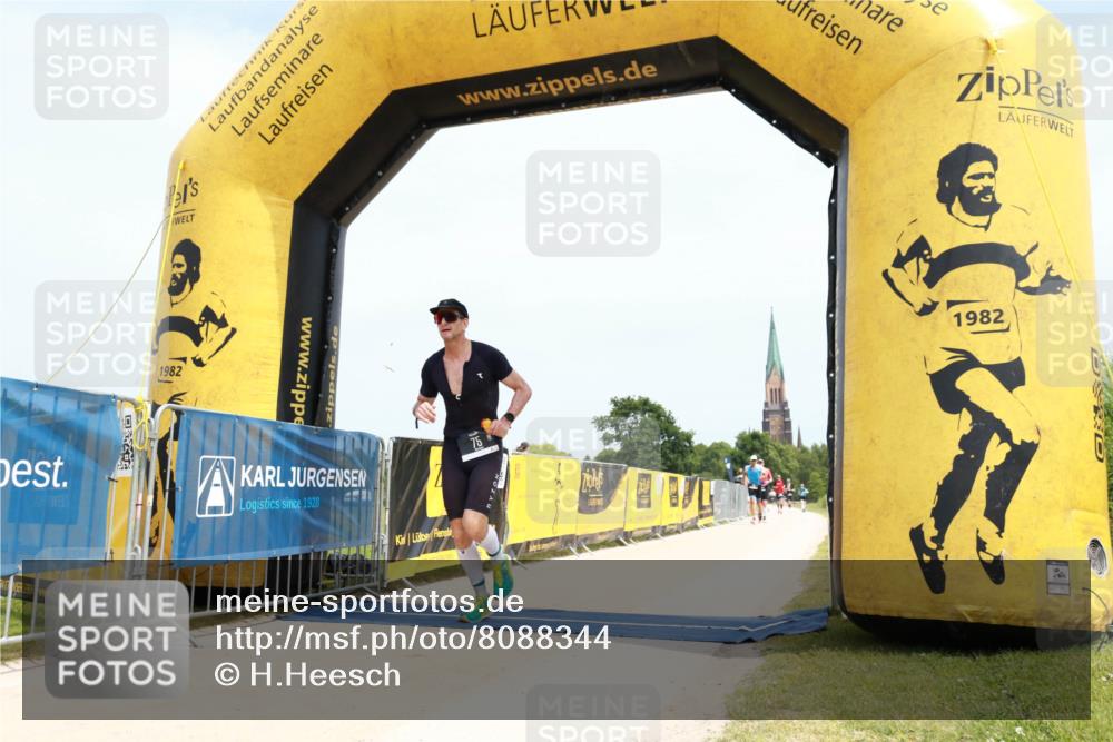 22.06.2025 - Viking Triathlon H.Heesch http://msf.ph/oto/8088344 22.06.2025 13:17:10 Laufen 75 meine-sportfotos.de