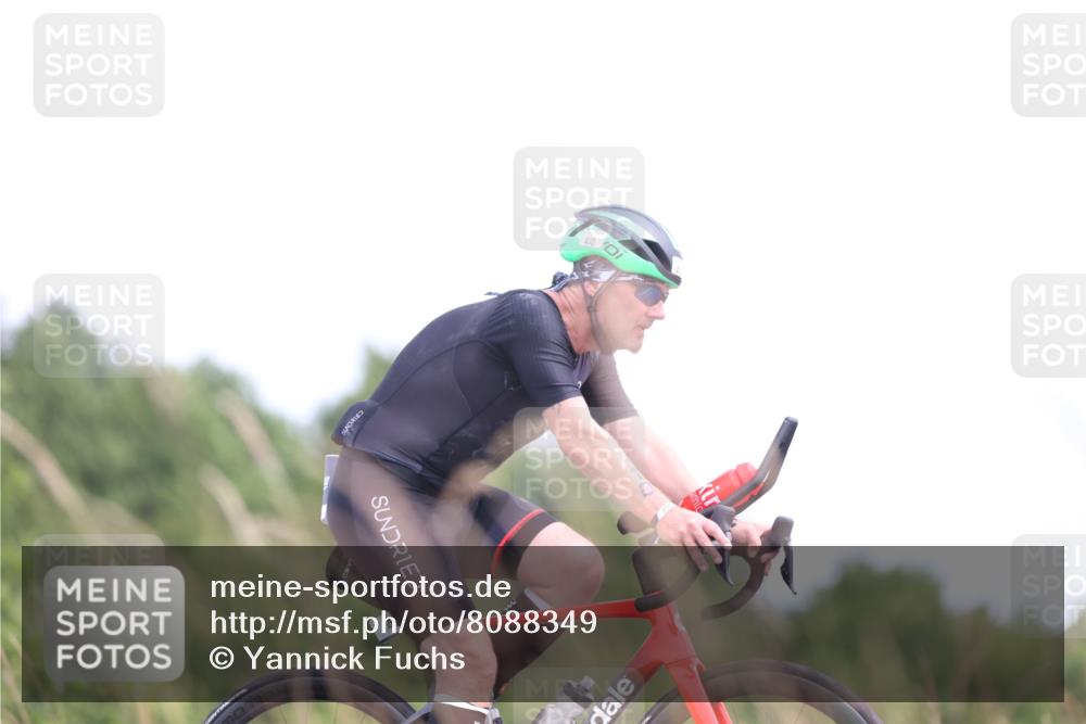 22.06.2025 - Viking Triathlon Yannick Fuchs http://msf.ph/oto/8088349 22.06.2025 13:15:29 Radfahren 43, 410 meine-sportfotos.de