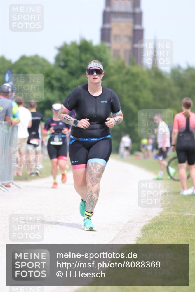 22.06.2025 - Viking Triathlon H.Heesch http://msf.ph/oto/8088369 22.06.2025 14:56:44 Laufen 165, 194, 201 meine-sportfotos.de