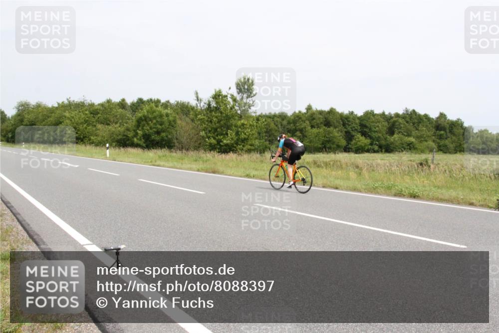 22.06.2025 - Viking Triathlon Yannick Fuchs http://msf.ph/oto/8088397 22.06.2025 13:22:37 Radfahren 268 meine-sportfotos.de