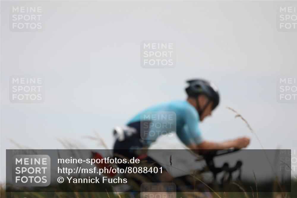 22.06.2025 - Viking Triathlon Yannick Fuchs http://msf.ph/oto/8088401 22.06.2025 13:15:40 Radfahren 68, 282 meine-sportfotos.de