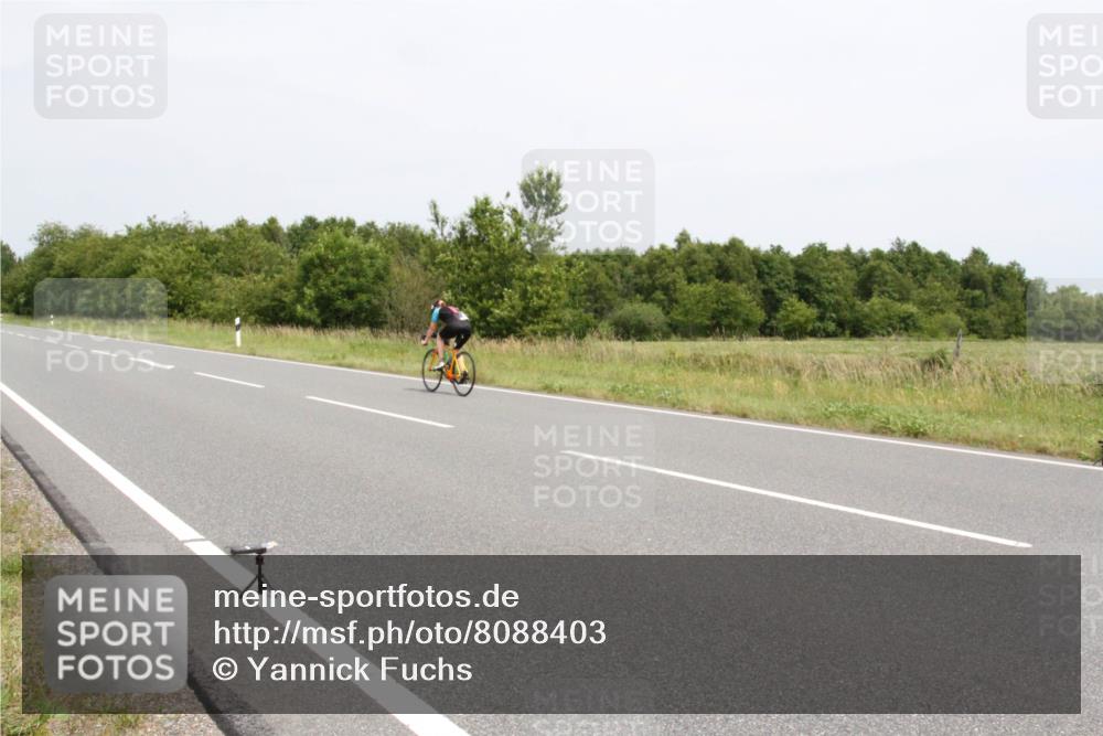 22.06.2025 - Viking Triathlon Yannick Fuchs http://msf.ph/oto/8088403 22.06.2025 13:22:38 Radfahren 268 meine-sportfotos.de