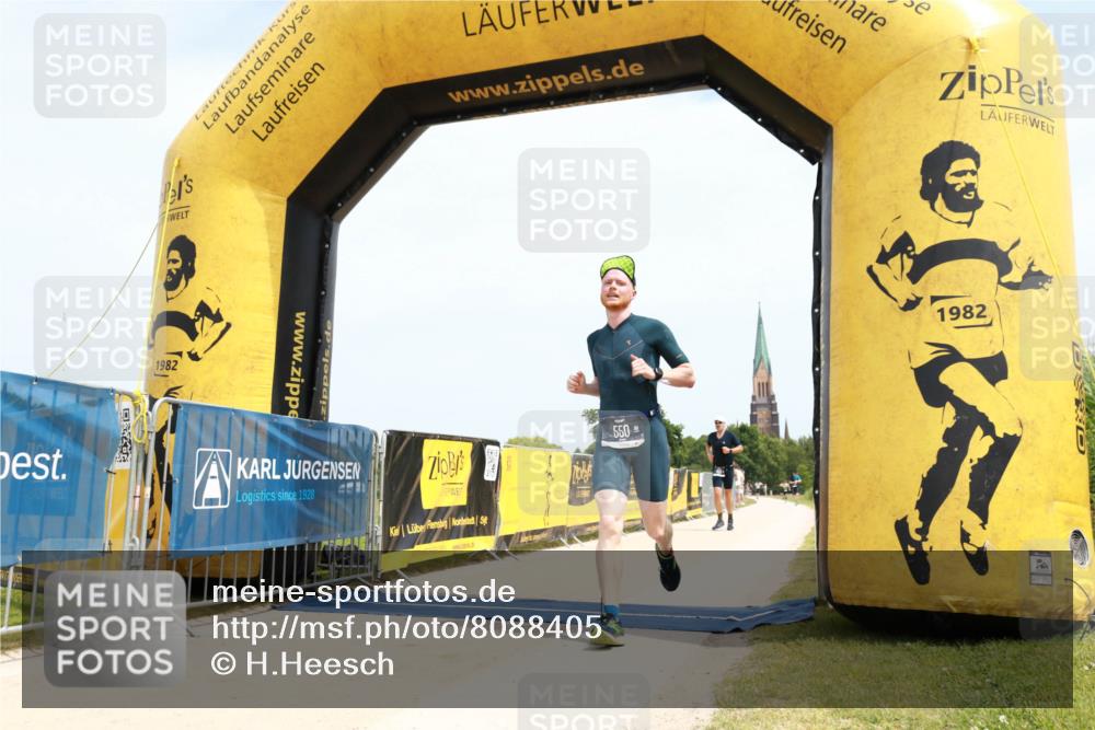 22.06.2025 - Viking Triathlon H.Heesch http://msf.ph/oto/8088405 22.06.2025 13:18:20 Laufen 456, 550, 652 meine-sportfotos.de