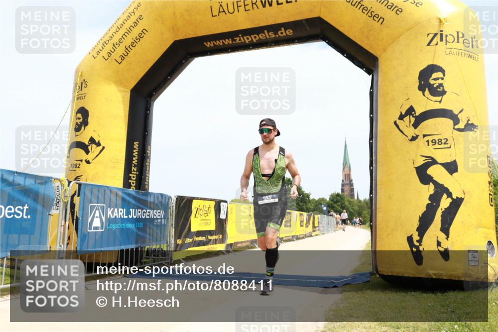 22.06.2025 - Viking Triathlon H.Heesch http://msf.ph/oto/8088411 22.06.2025 13:18:40 Laufen 296 meine-sportfotos.de