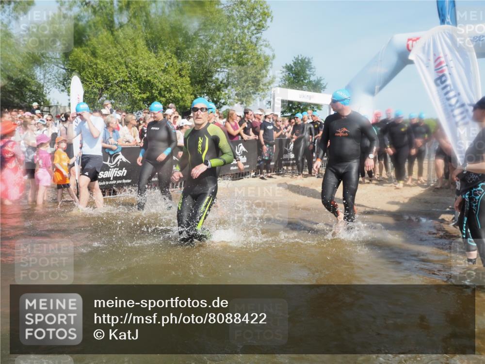 22.06.2025 - Viking Triathlon KatJ http://msf.ph/oto/8088422 22.06.2025 10:08:35 Schwimmen 71, 136, 166, 246, 303, 305, 319, 357, 360, 459, 470, 472, 481, 490, 542 meine-sportfotos.de