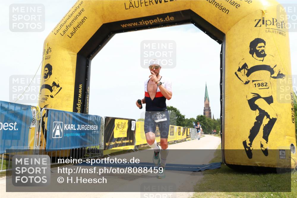 22.06.2025 - Viking Triathlon H.Heesch http://msf.ph/oto/8088459 22.06.2025 13:19:18 Laufen 34, 122, 368, 632 meine-sportfotos.de