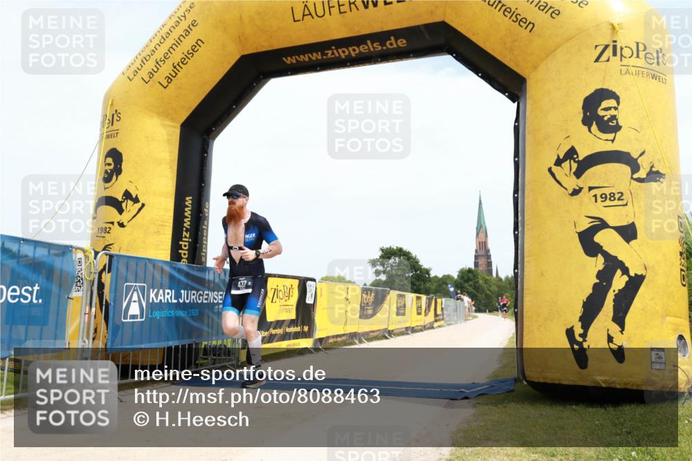 22.06.2025 - Viking Triathlon H.Heesch http://msf.ph/oto/8088463 22.06.2025 13:19:25 Laufen 437 meine-sportfotos.de