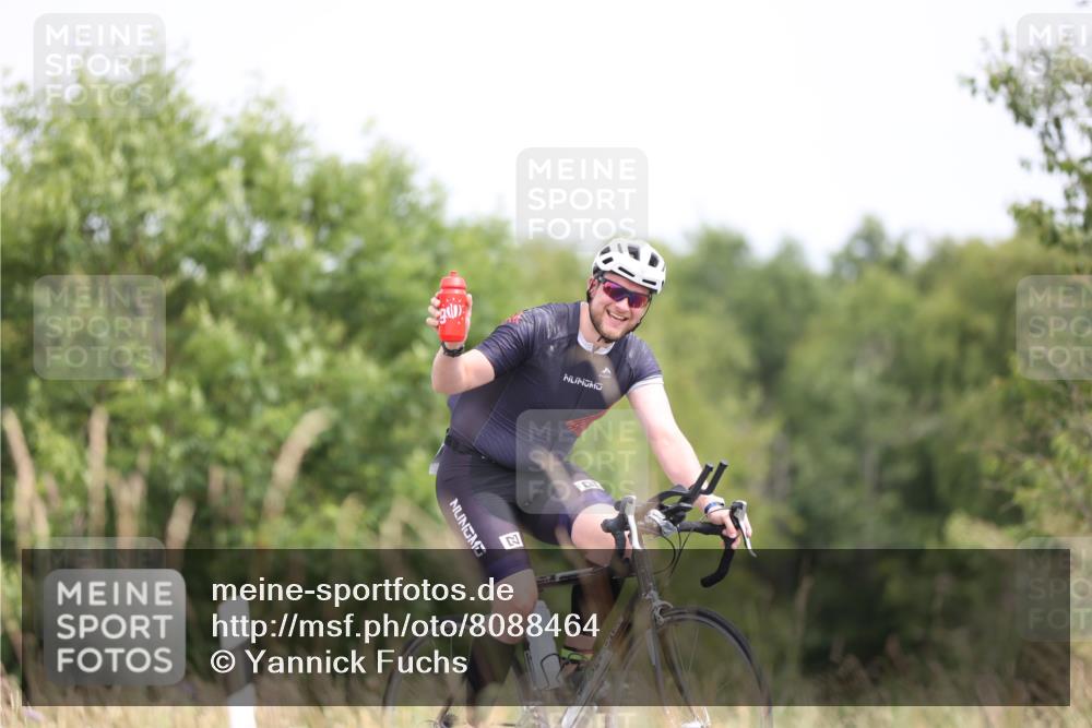 22.06.2025 - Viking Triathlon Yannick Fuchs http://msf.ph/oto/8088464 22.06.2025 13:16:05 Radfahren 191, 476, 499 meine-sportfotos.de
