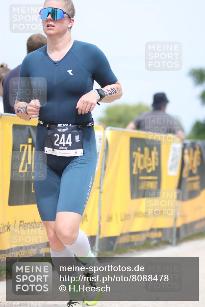 22.06.2025 - Viking Triathlon H.Heesch http://msf.ph/oto/8088478 22.06.2025 14:56:57 Laufen 244 meine-sportfotos.de