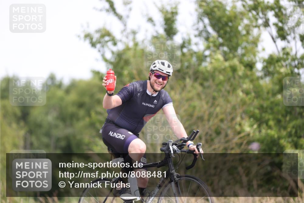 22.06.2025 - Viking Triathlon Yannick Fuchs http://msf.ph/oto/8088481 22.06.2025 13:16:05 Radfahren 191, 476, 499 meine-sportfotos.de