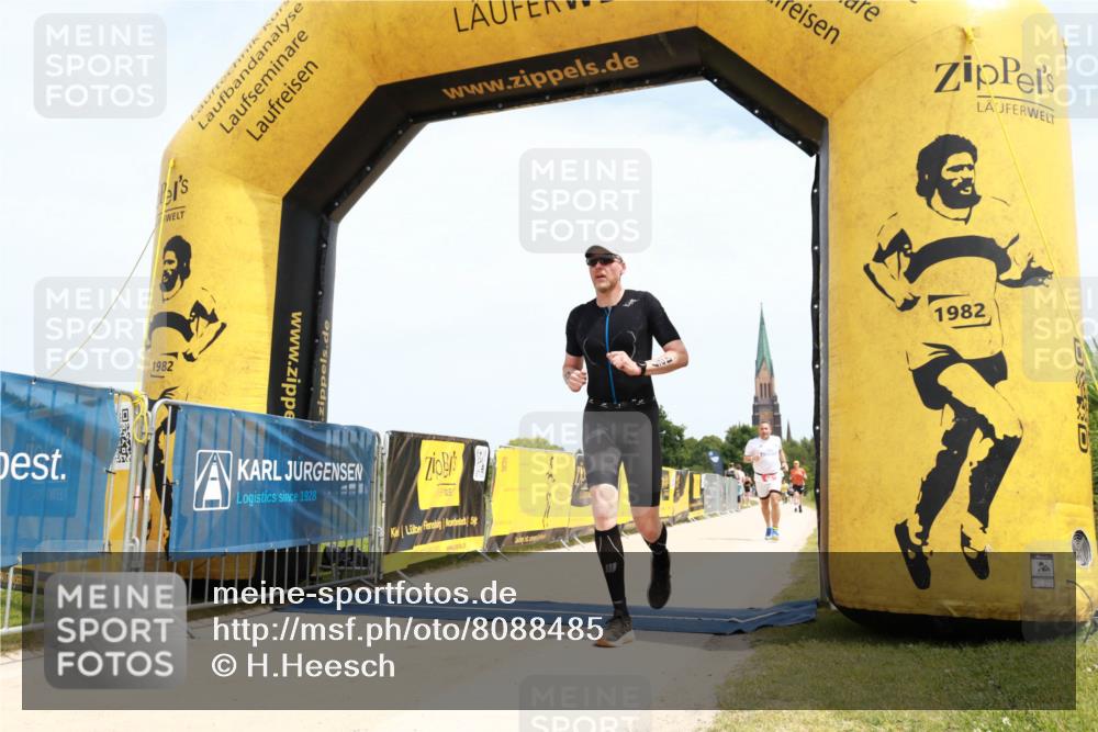 22.06.2025 - Viking Triathlon H.Heesch http://msf.ph/oto/8088485 22.06.2025 13:20:36 Laufen 427, 638 meine-sportfotos.de