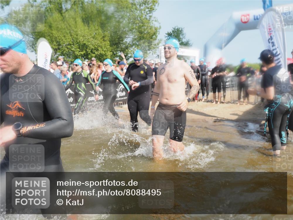 22.06.2025 - Viking Triathlon KatJ http://msf.ph/oto/8088495 22.06.2025 10:08:39 Schwimmen 71, 136, 166, 234, 241, 246, 303, 305, 319, 356, 357, 360, 459, 470, 471, 472, 481, 490, 542, 656 meine-sportfotos.de