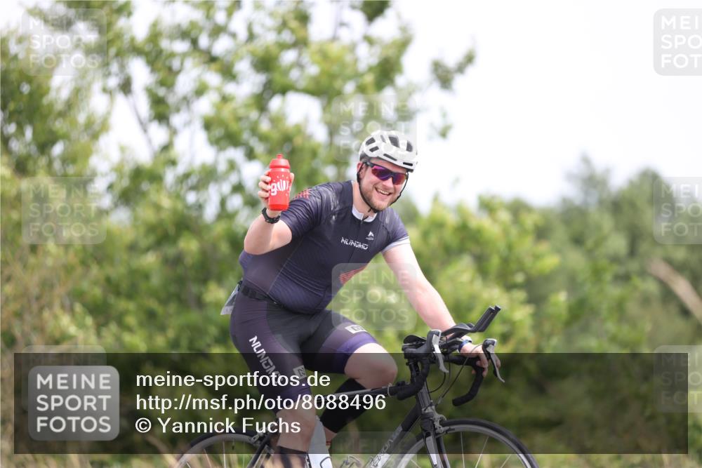 22.06.2025 - Viking Triathlon Yannick Fuchs http://msf.ph/oto/8088496 22.06.2025 13:16:05 Radfahren 191, 476, 499 meine-sportfotos.de