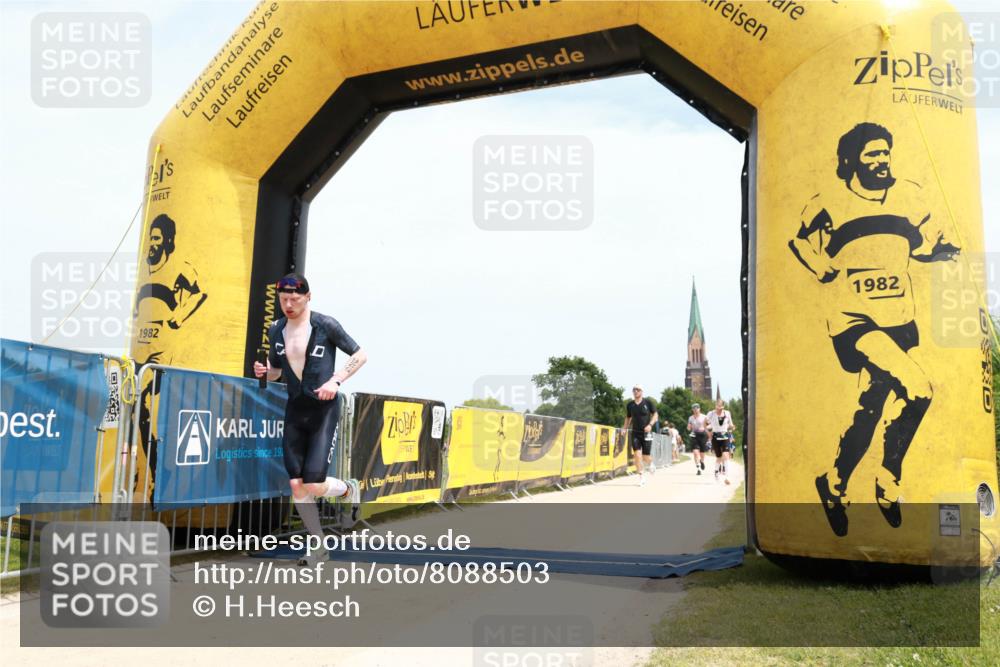 22.06.2025 - Viking Triathlon H.Heesch http://msf.ph/oto/8088503 22.06.2025 13:20:56 Laufen 526, 604 meine-sportfotos.de