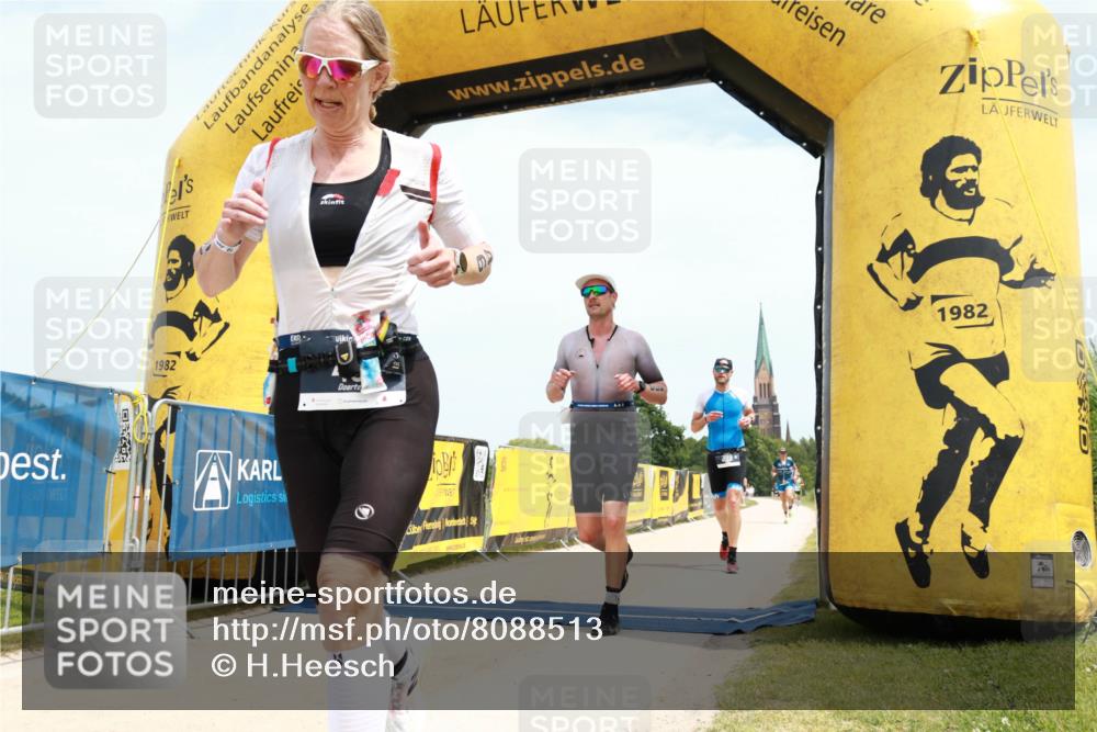 22.06.2025 - Viking Triathlon H.Heesch http://msf.ph/oto/8088513 22.06.2025 13:21:02 Laufen 46, 266, 334, 389, 526 meine-sportfotos.de