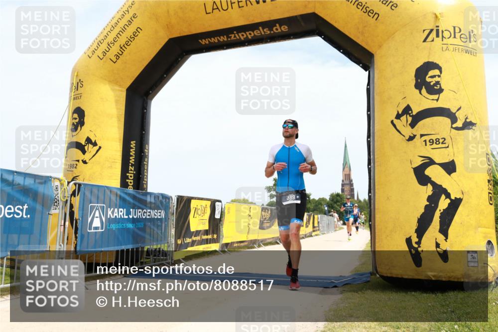 22.06.2025 - Viking Triathlon H.Heesch http://msf.ph/oto/8088517 22.06.2025 13:21:03 Laufen 46, 266, 334, 389 meine-sportfotos.de