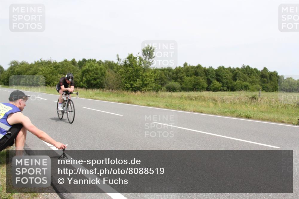 22.06.2025 - Viking Triathlon Yannick Fuchs http://msf.ph/oto/8088519 22.06.2025 13:22:49 Radfahren 285, 627 meine-sportfotos.de