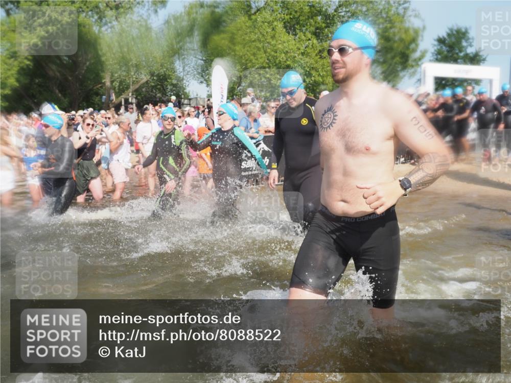 22.06.2025 - Viking Triathlon KatJ http://msf.ph/oto/8088522 22.06.2025 10:08:40 Schwimmen 71, 136, 166, 234, 241, 246, 303, 305, 319, 356, 357, 459, 470, 471, 656 meine-sportfotos.de